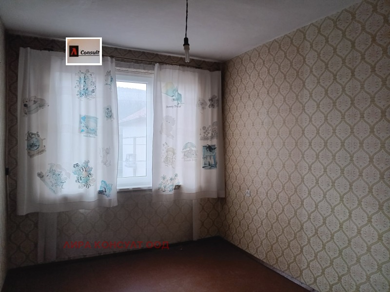 Продава КЪЩА в област София, гр. Сливница - 98 кв.м / 150 000 € » 293 374.50 лв., ЛИРА КОНСУЛТ ООД