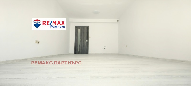 Продава  4-стаен, град Варна, Цветен квартал •  179 900 EUR • ID 25314323 — holmes.bg - [1] 