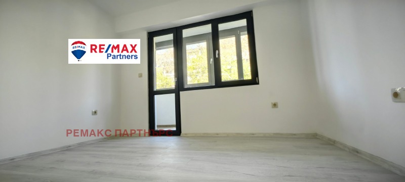 На продаж  3 кімнатна Варна , Цветен квартал , 83 кв.м | 76415785 - зображення [4]