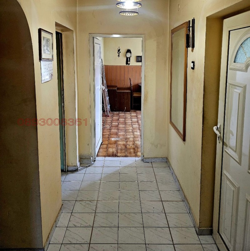 Продава  3-стаен град София , Горубляне , 180 кв.м | 77531244 - изображение [8]