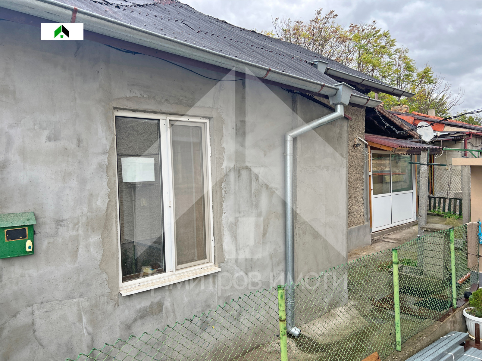 Продава КЪЩА, гр. Нови пазар, област Шумен, снимка 2 - Къщи - 53022402