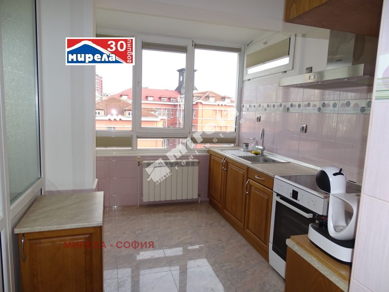 Продава 3-СТАЕН, гр. София, Център, снимка 3 - Апартаменти - 51819866