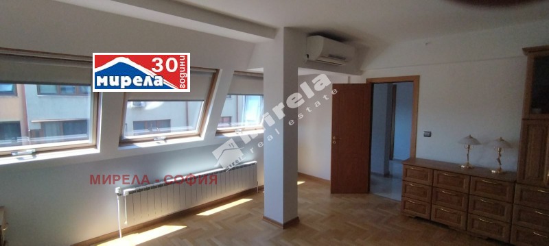 En venta  2 dormitorios Sofia , Tsentar , 140 metros cuadrados | 13499349 - imagen [4]