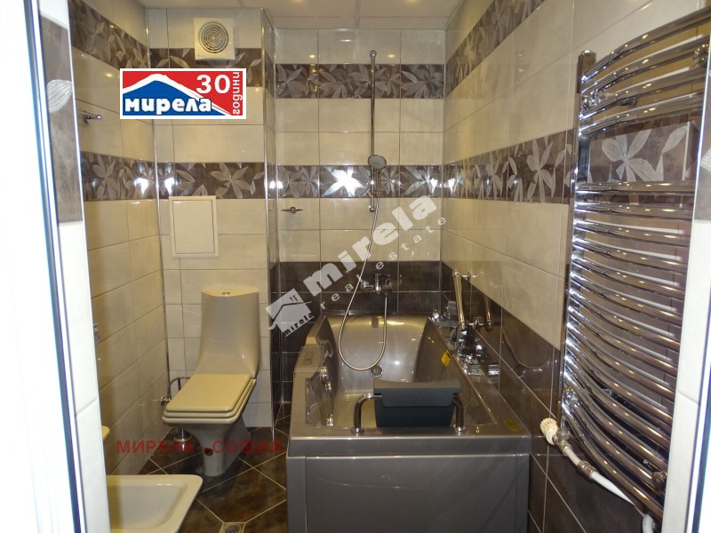 Продава 3-СТАЕН, гр. София, Център, снимка 8 - Апартаменти - 51819866