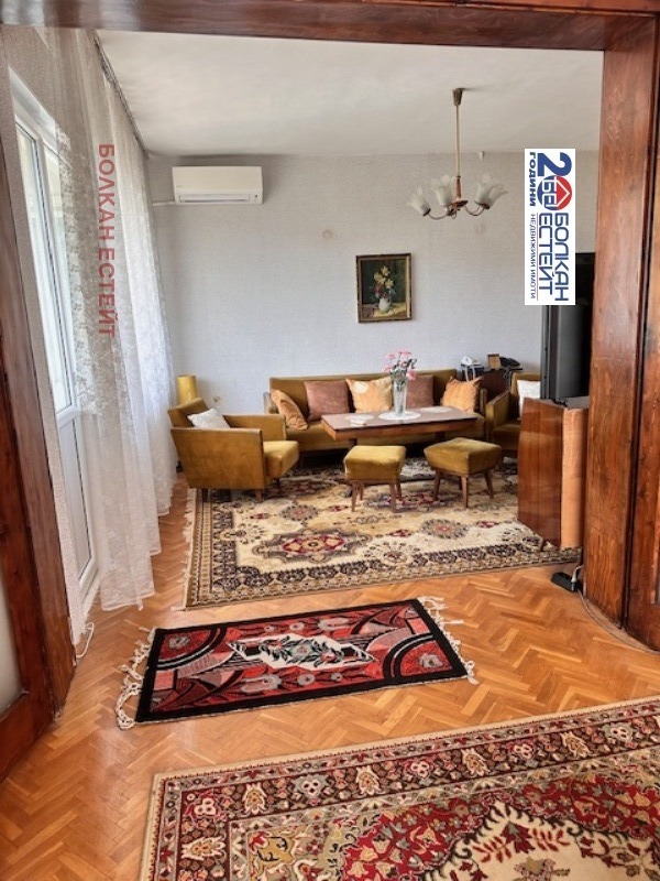 Продава  Многостаен, град Велико Търново, Център •  170 000 € • ID 46743541 — holmes.bg - [1] 