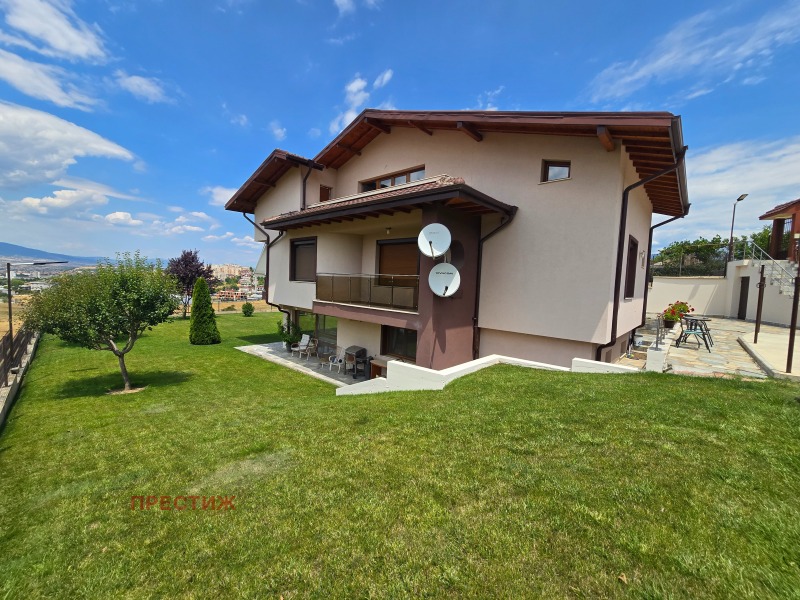 Продава  Къща град Благоевград , Еленово 2 , 355 кв.м | 16808862 - изображение [4]