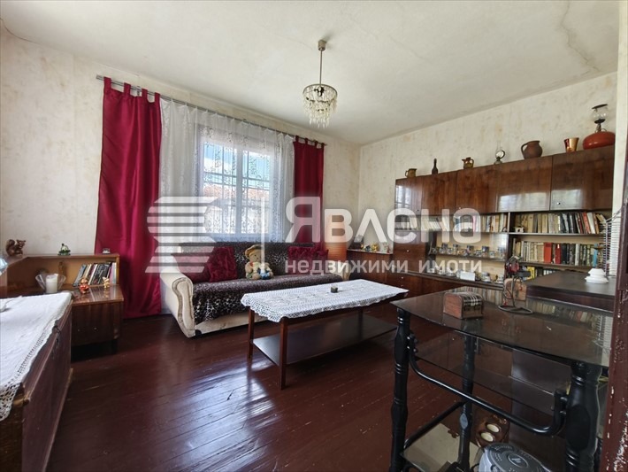 Продава КЪЩА, с. Дъбене, област Пловдив, снимка 13 - Къщи - 53979846