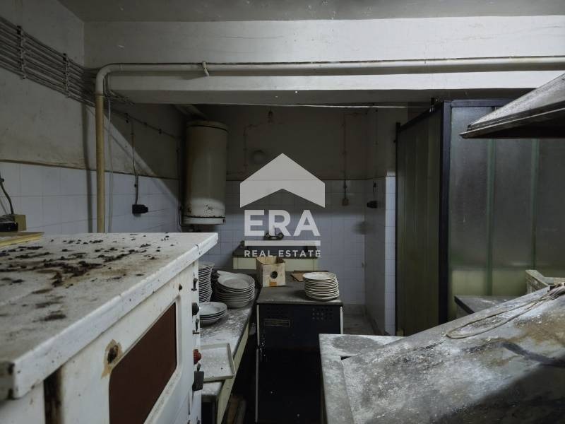 Продава ЗАВЕДЕНИЕ, гр. Ямбол, Хале, снимка 6 - Заведения - 53120389