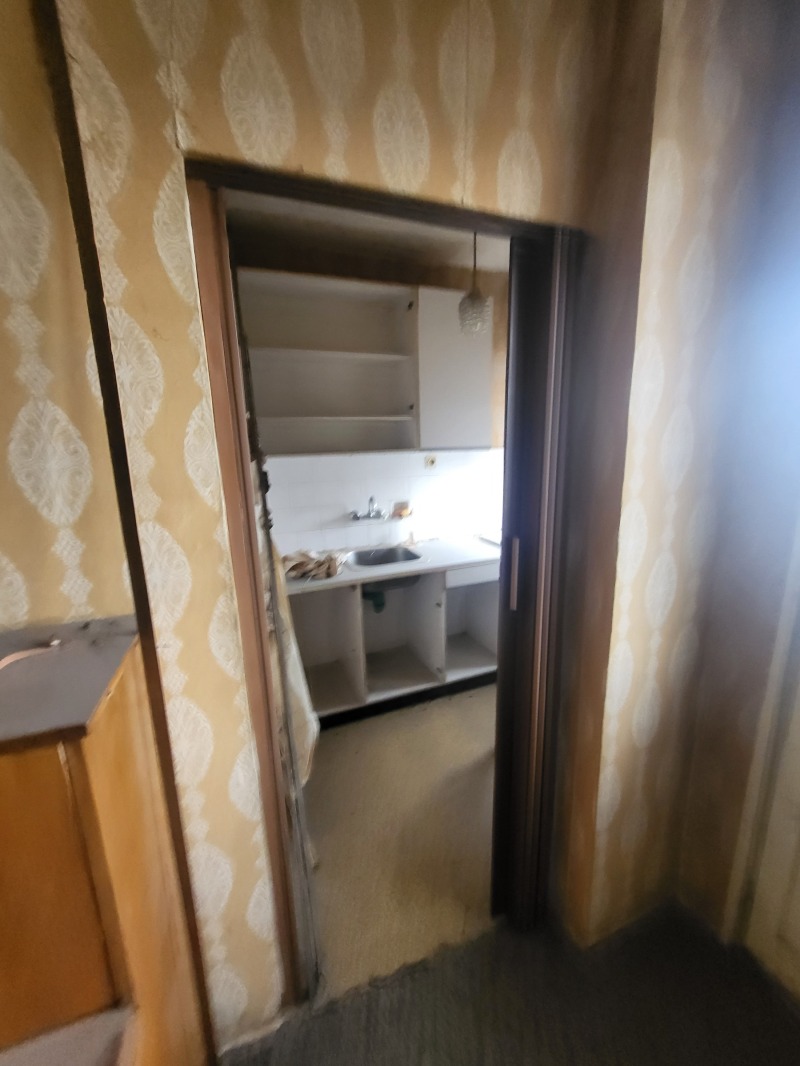 Продава 1-СТАЕН, гр. Плевен, Широк център, снимка 2 - Апартаменти - 52501250