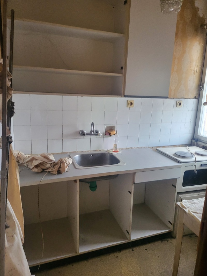 Продава 1-СТАЕН, гр. Плевен, Широк център, снимка 13 - Апартаменти - 52501250