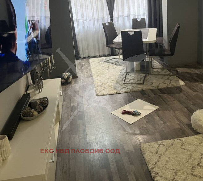 Продава 2-СТАЕН, гр. Пловдив, Кючук Париж, снимка 2 - Апартаменти - 54053020