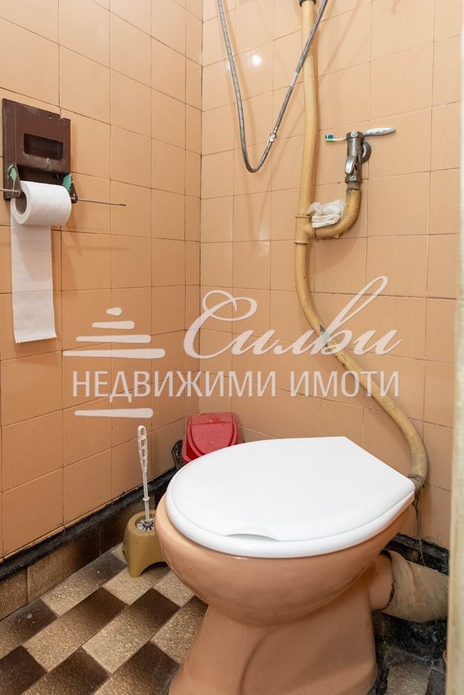 Продава 3-СТАЕН, гр. Шумен, Център, снимка 9 - Aпартаменти - 46981324