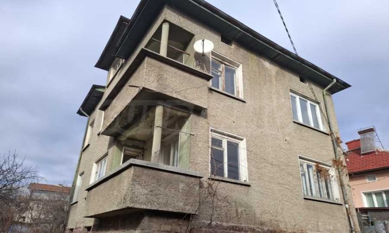 Продава КЪЩА в град София, Орландовци - 186 кв.м / 390 000 € » 762 773.70 лв., СУПРИММО - ГЛАВЕН ОФИС