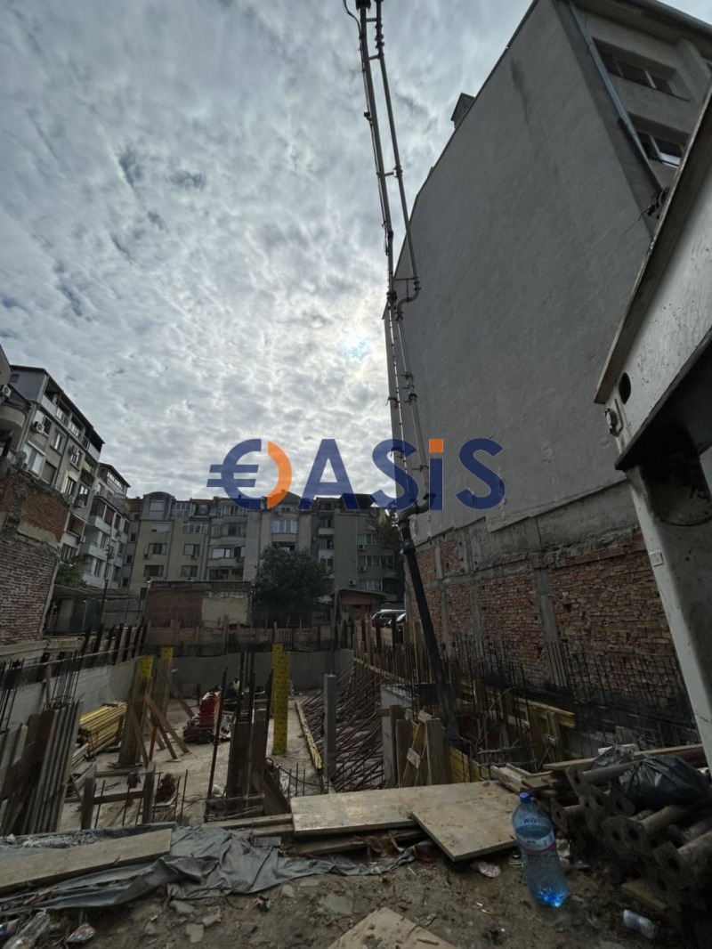 Продава 2-СТАЕН, гр. Бургас, Център, снимка 2 - Апартаменти - 52209777