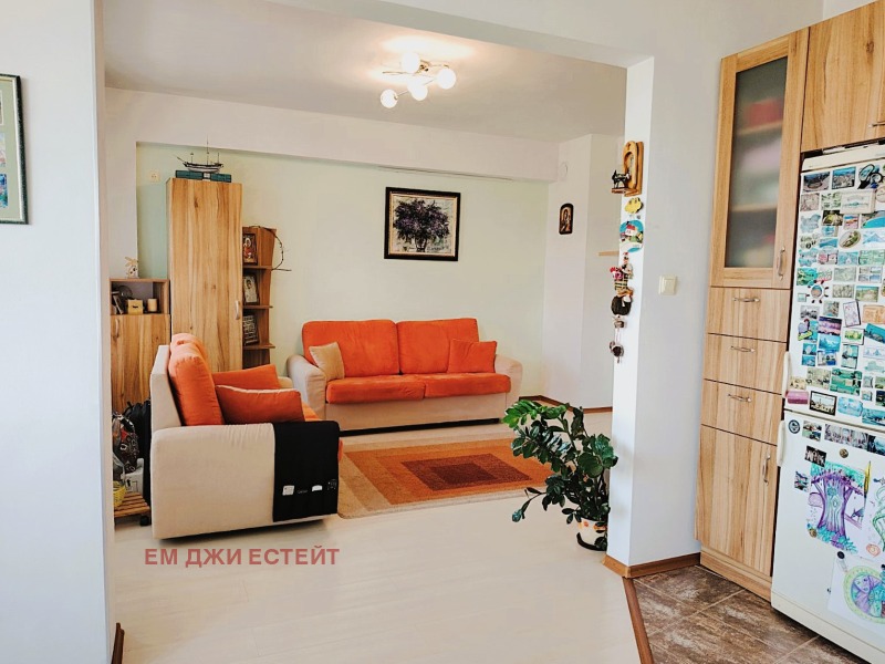 À venda  2 quartos Burgas , Izgrev , 117 m² | 64307960 - imagem [2]