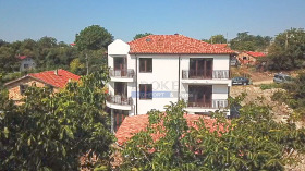 Продажба на четеристайни апартаменти в област Варна - изображение 1 