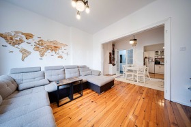 3 Schlafzimmer Zentar, Sofia