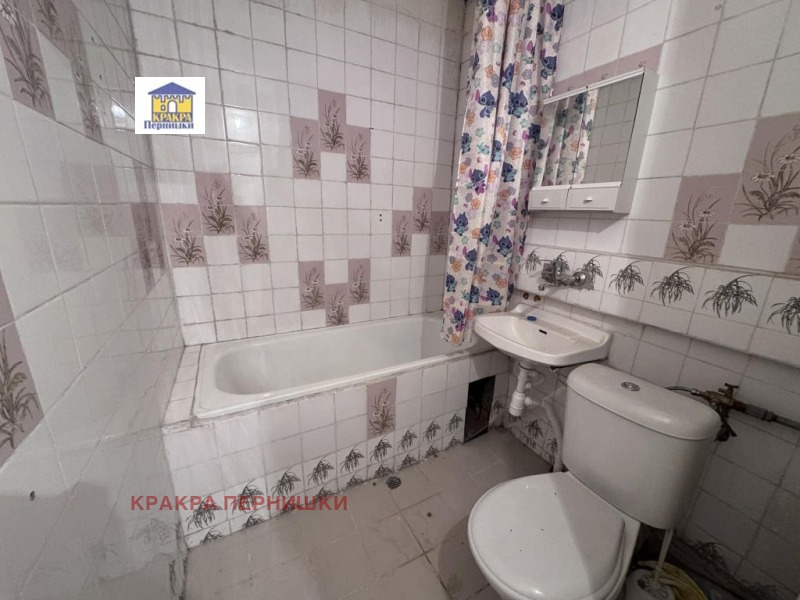 Продава 2-СТАЕН, гр. Радомир, област Перник, снимка 10 - Апартаменти - 52653326