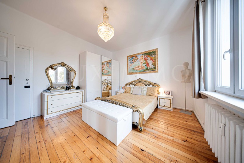 Zu verkaufen  3 Schlafzimmer Sofia , Zentar , 140 qm | 40604167 - Bild [10]