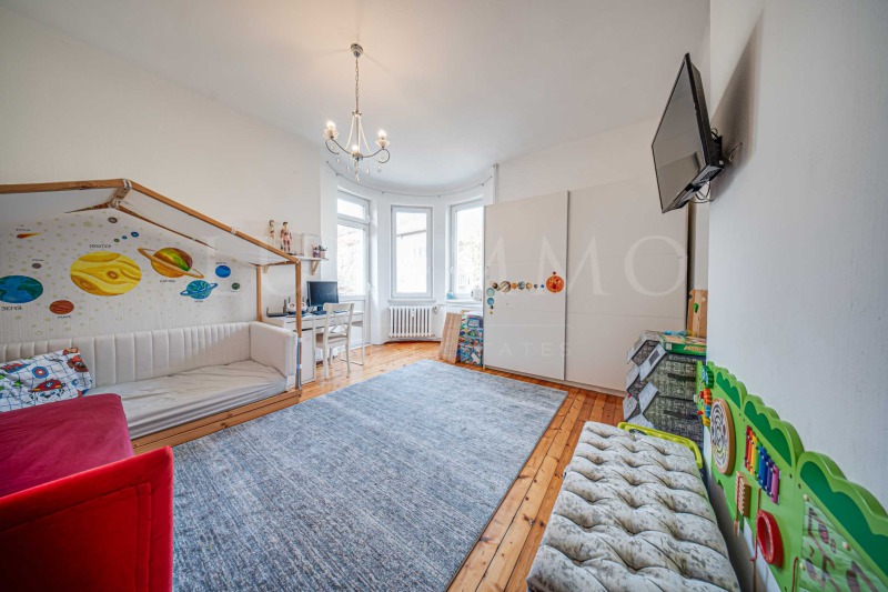 Zu verkaufen  3 Schlafzimmer Sofia , Zentar , 140 qm | 40604167 - Bild [15]