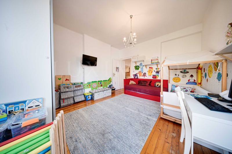 Zu verkaufen  3 Schlafzimmer Sofia , Zentar , 140 qm | 40604167 - Bild [16]