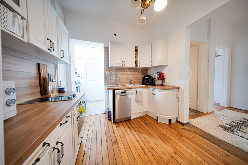 Zu verkaufen  3 Schlafzimmer Sofia , Zentar , 140 qm | 40604167 - Bild [9]