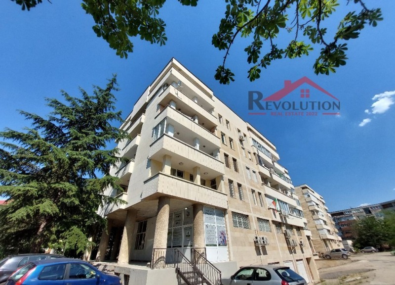 Продава  Многостаен, град Кърджали, Център •  190 000 EUR • ID 65396783 — holmes.bg - [1] 