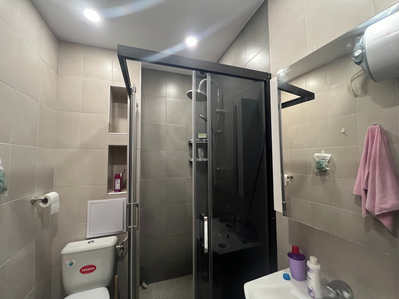 Продава МНОГОСТАЕН, гр. Хисаря, област Пловдив, снимка 2 - Апартаменти - 53779636