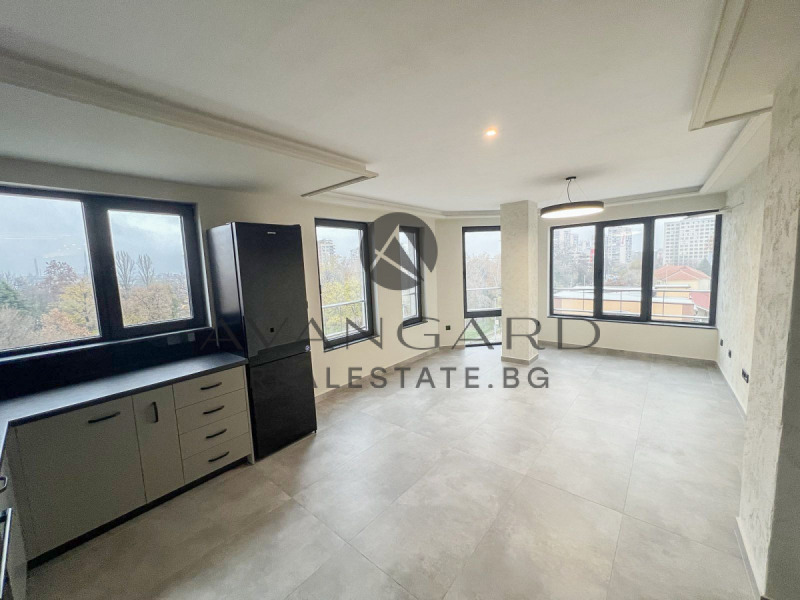 Продава 4-СТАЕН в град Пловдив, Кършияка - 123 кв.м / 300 899 € » 588 507.29 лв., АВАНГАРД РИЪЛ ЕСТЕЙТ