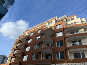 Продажба на тристайни апартаменти в град Бургас — страница 4 - изображение 17 
