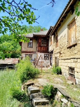 Продава  Къща, с. Даевци