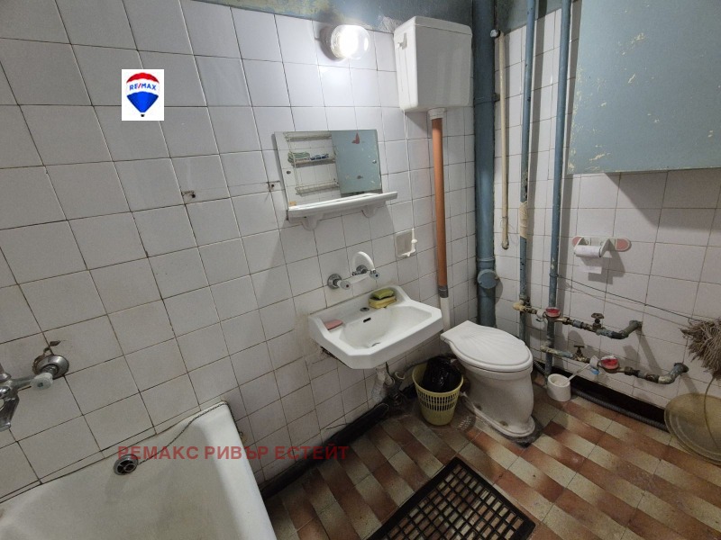 In vendita  1 camera da letto Ruse , Vazragdane , 62 mq | 57916773 - Immagine [11]