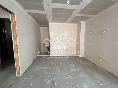 Te koop  2 slaapkamers Sjumen , Voenno utsjilishte , 91 m² | 77345714