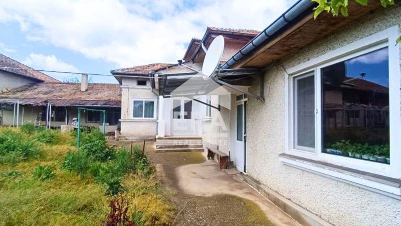 Продава  Къща град Търговище , Бряг , 117 кв.м | 38399369 - изображение [2]