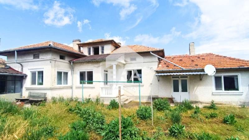 Продава  Къща град Търговище , Бряг , 117 кв.м | 38399369