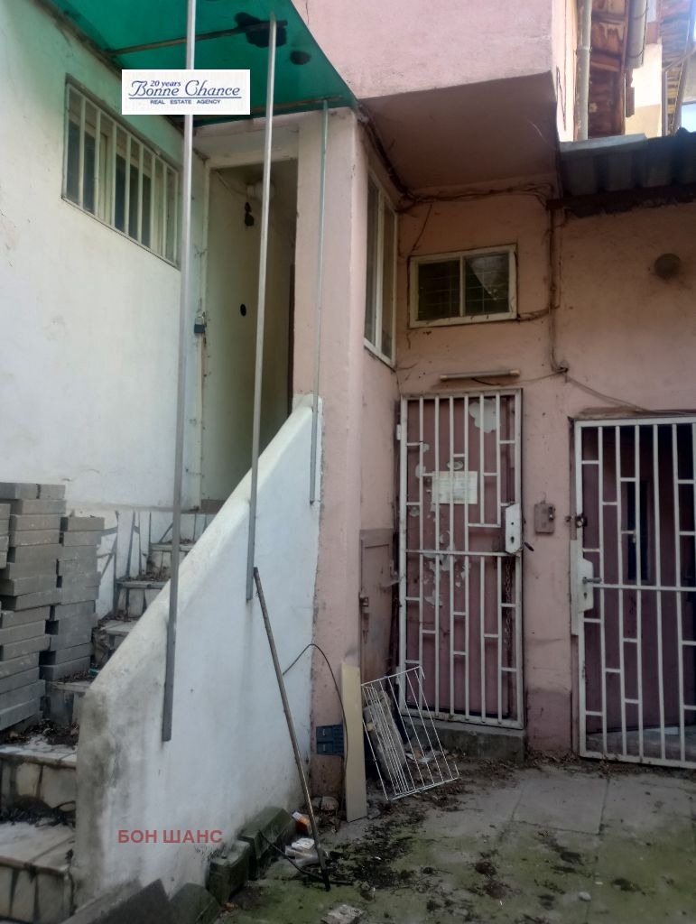 Продава  Къща град София , Център , 245 кв.м | 36154033 - изображение [2]