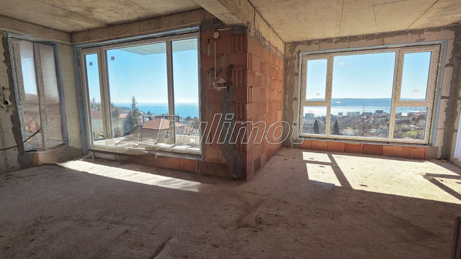 Продава 3-СТАЕН, гр. Варна, м-т Акчелар