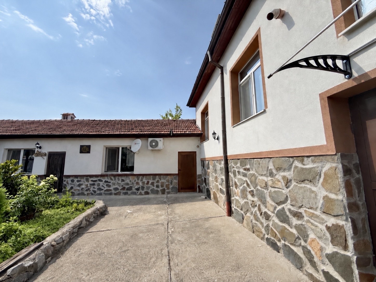 Продава КЪЩА, с. Брестовица, област Пловдив, снимка 2 - Къщи - 55989957