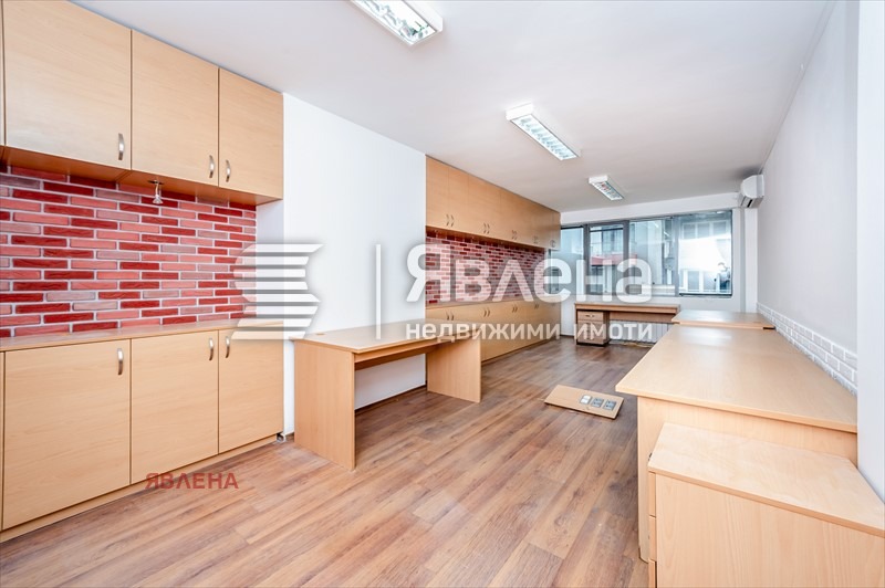 Продава МНОГОСТАЕН, гр. София, Борово, снимка 9 - Aпартаменти - 48119386