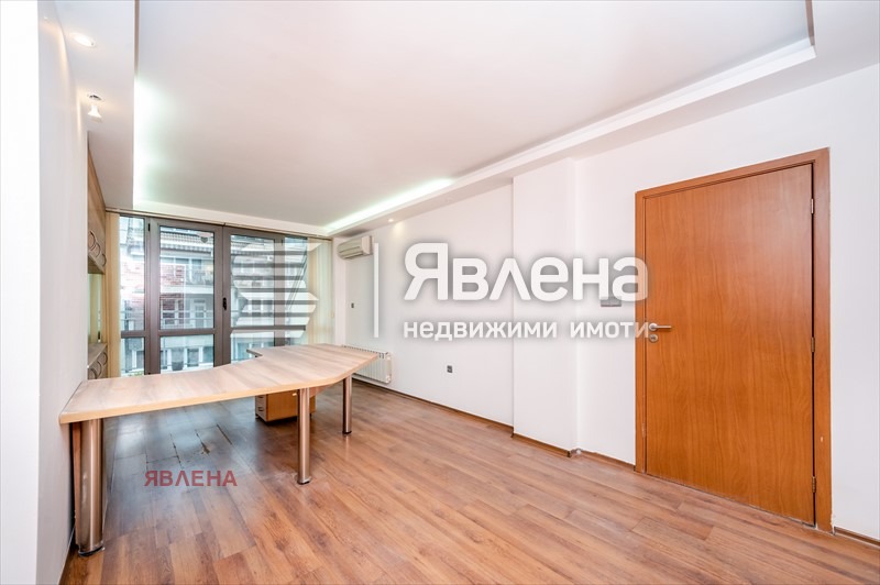 Продава МНОГОСТАЕН, гр. София, Борово, снимка 5 - Aпартаменти - 48119386