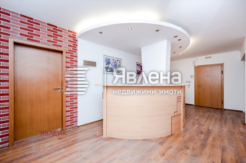 Продава МНОГОСТАЕН, гр. София, Борово, снимка 14 - Aпартаменти - 48119386