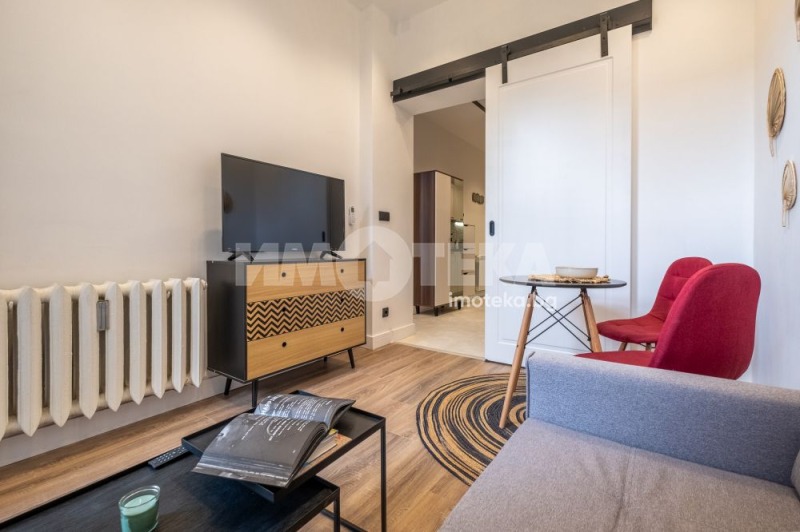 Продава МНОГОСТАЕН, гр. София, Център, снимка 15 - Апартаменти - 53070344