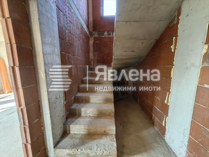 Продава КЪЩА, с. Изгрев, област Благоевград, снимка 4 - Къщи - 52880838