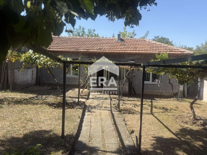 Продава КЪЩА, с. Крумово, област Варна, снимка 5 - Къщи - 55803886