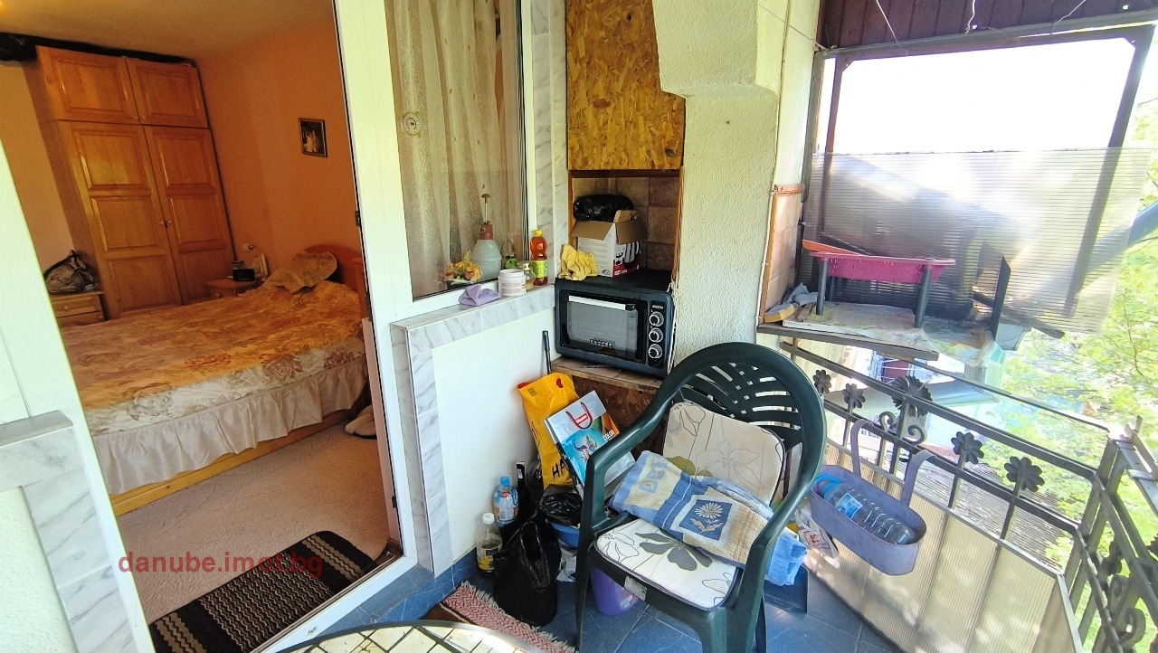 Продава ЕТАЖ ОТ КЪЩА, гр. Русе, Център, снимка 8 - Етаж от къща - 54281162