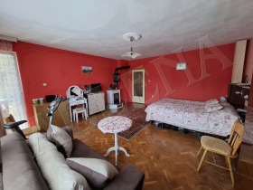 2 спаваће собе Добротица - Варненска, Добрич 5