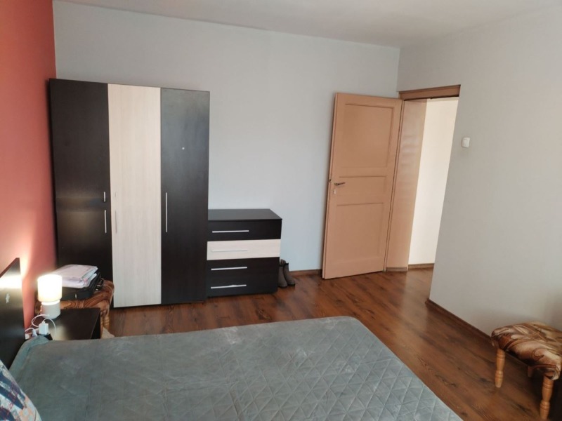 Продава 2-СТАЕН, гр. София, Толстой, снимка 2 - Апартаменти - 53097435