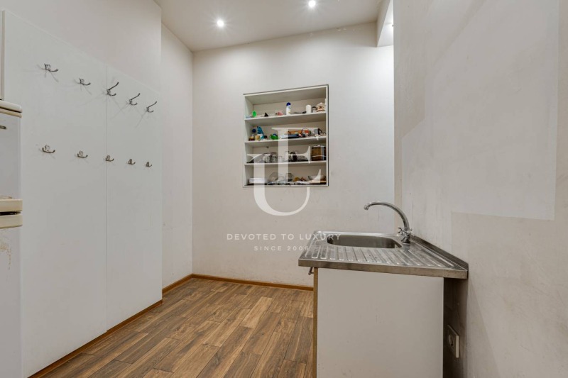 Na prodej  2 ložnice Sofia , Centar , 88 m2 | 53506640 - obraz [6]