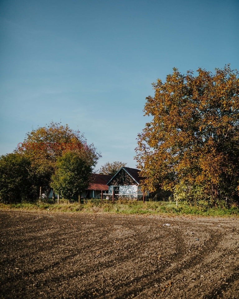 Продава ПАРЦЕЛ, с. Осеново, област Варна