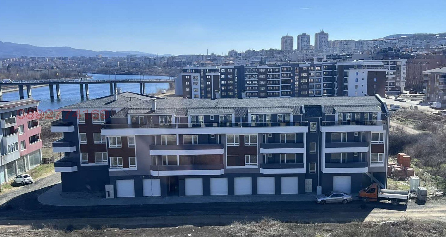 Продава 3-СТАЕН, гр. Кърджали, Възрожденци, снимка 2 - Апартаменти - 54134932